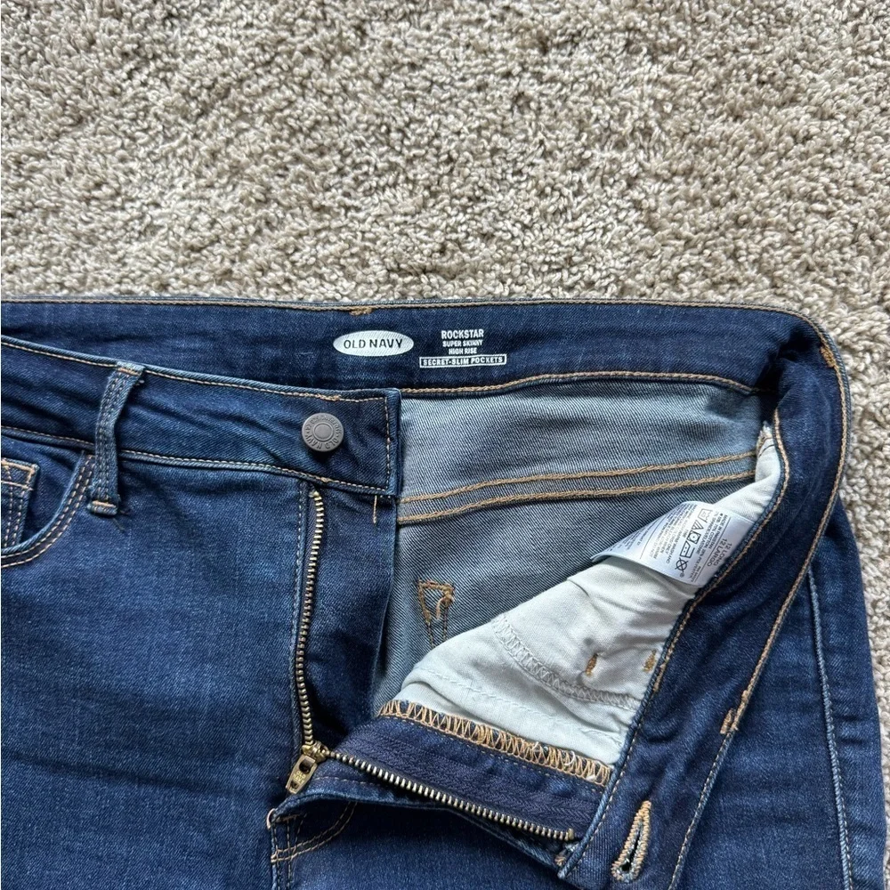 Old Navy Rockstar Skinny Jeans High Rise skinny jeans Size 12 long  31 in inseam
